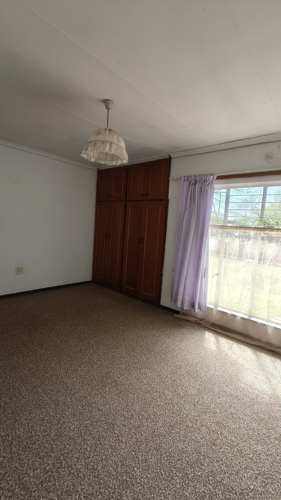5 Bedroom Property for Sale in Hennenman Free State
